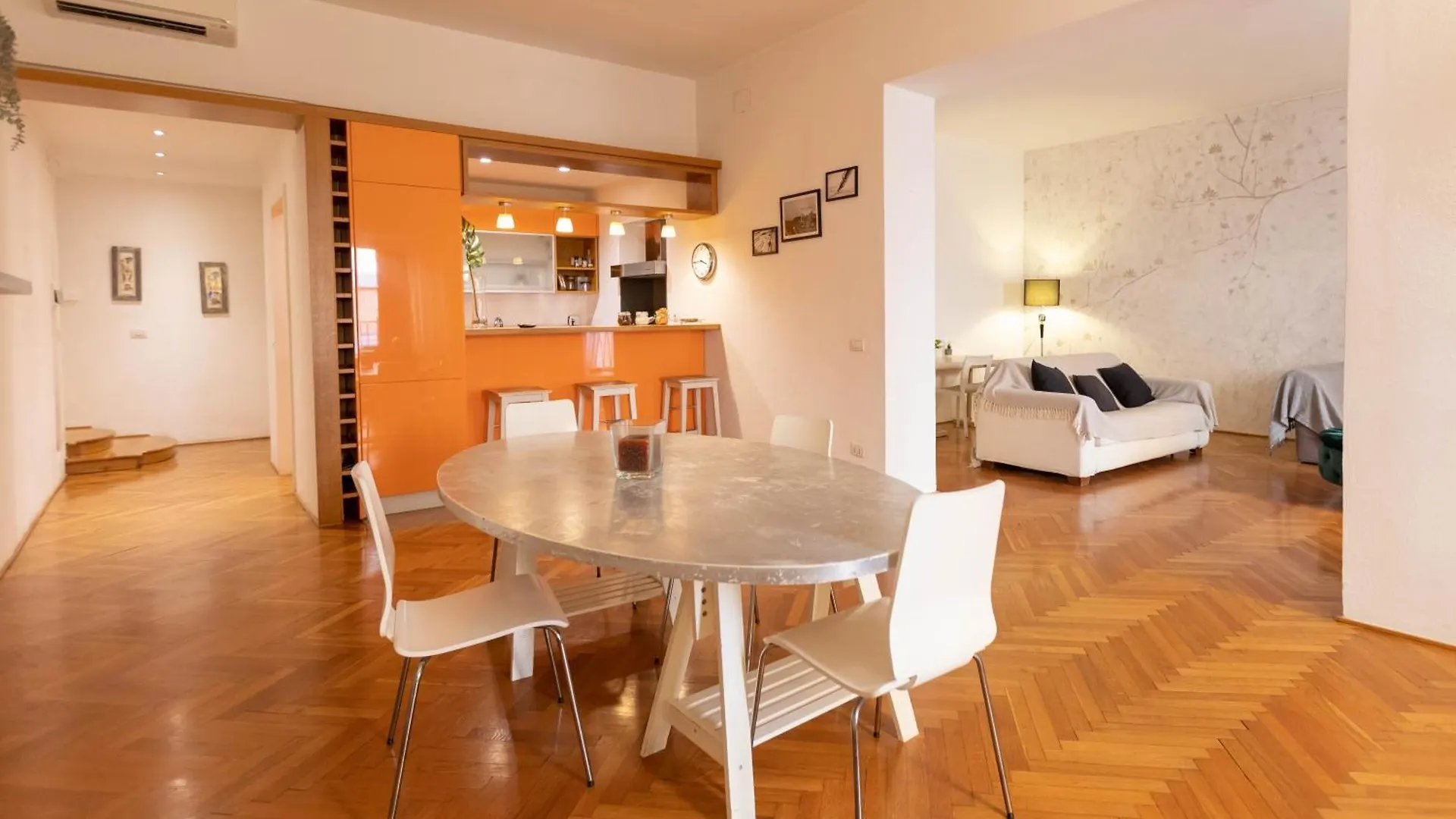 Fontana Di Trevi Modern Apartment Рим Италия